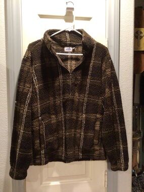 Cozy Brown Plaid Sherpa pull over Jacket
